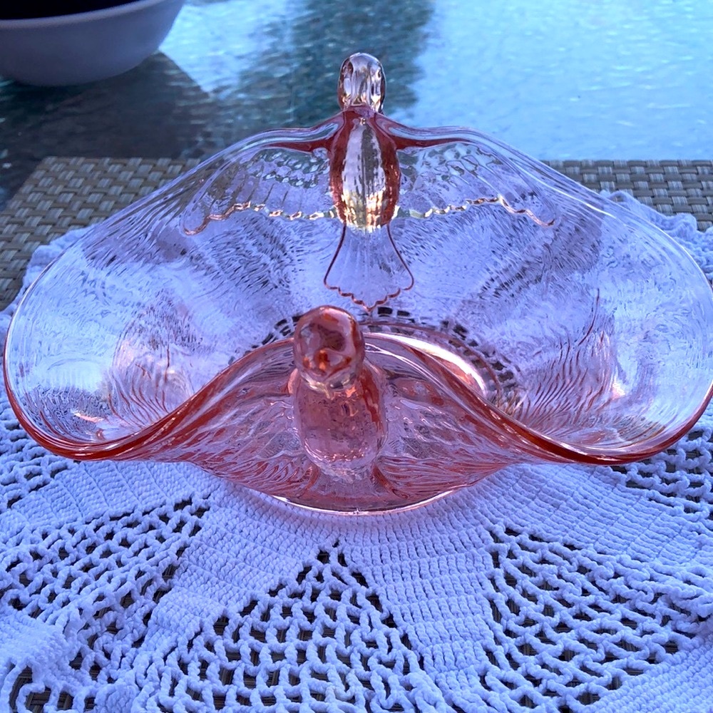 Antique 1920’s Dugan Diamond bowl. Pink depression with swan handles,nesting.EUC